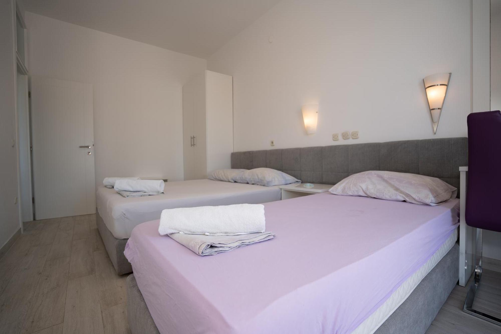 Garden Resort - Apartments Maslina Potocnica Екстер'єр фото