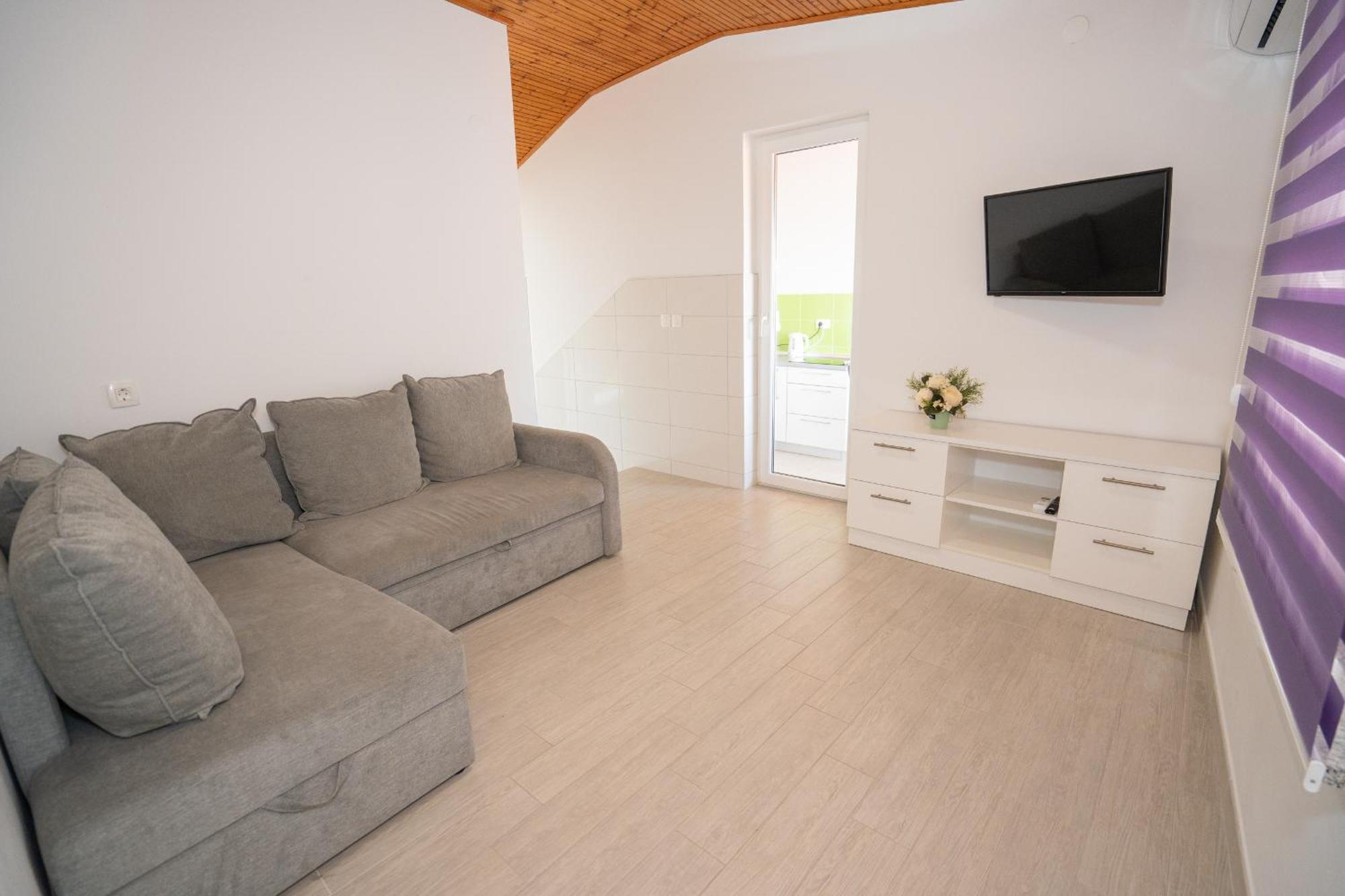 Garden Resort - Apartments Maslina Potocnica Екстер'єр фото